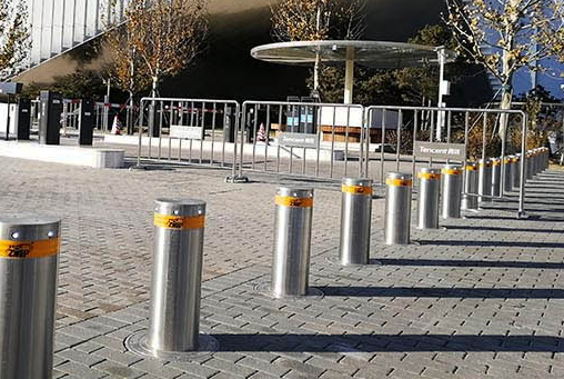 Hydraulic Bollards by ZASP