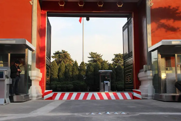road barriers 1